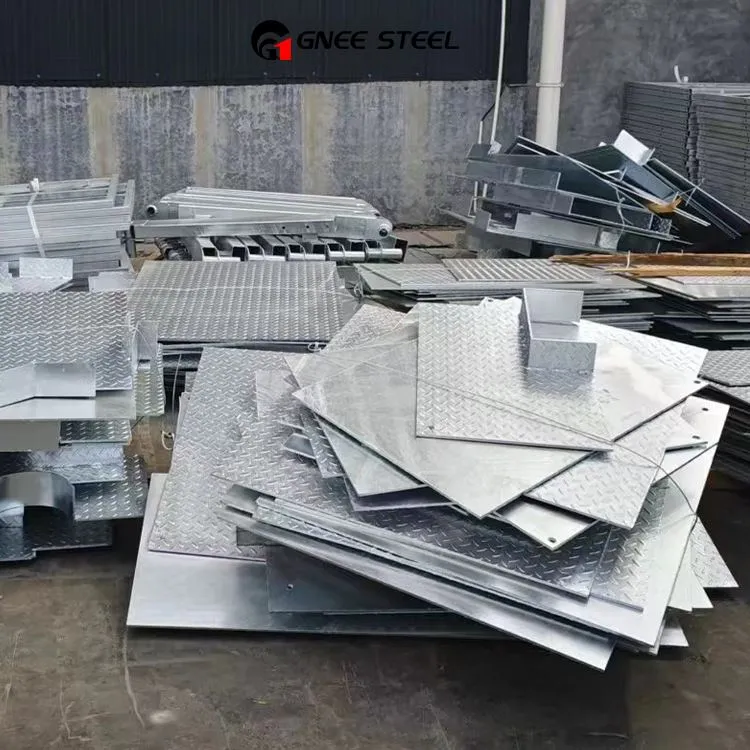 Kuumasinkityt ruudulliset levyt